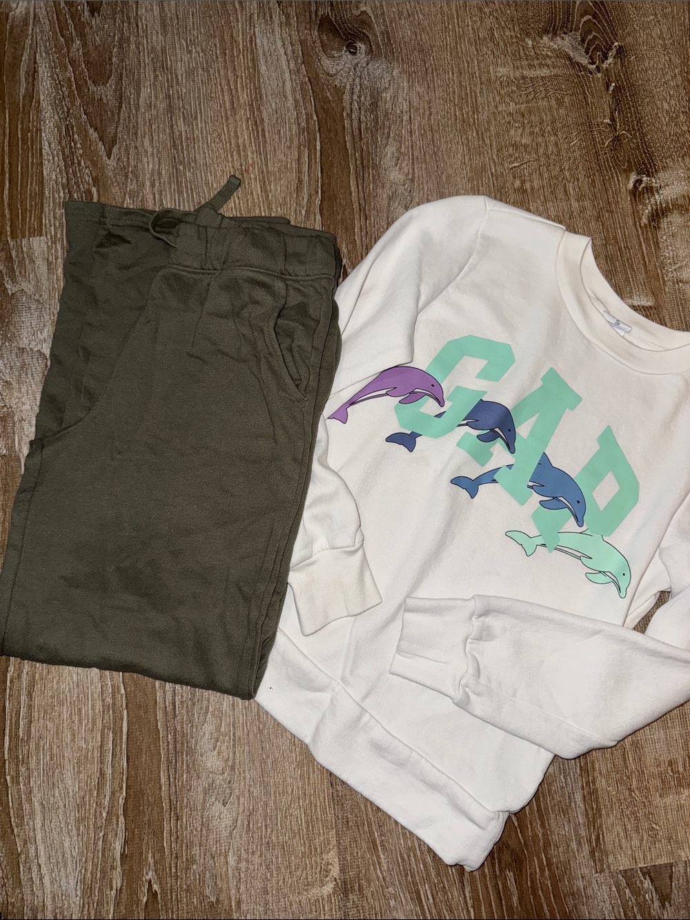 Gap Carters Sweatpants Graphic Sweatshirt